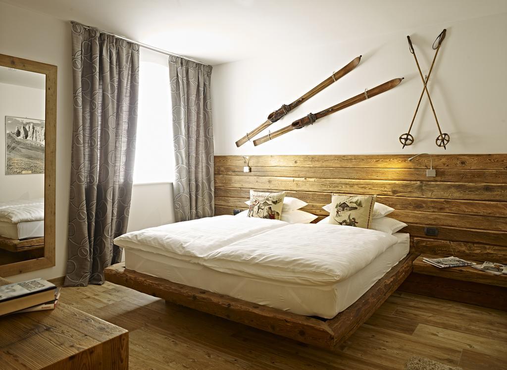 Ciasa Mancin Suite-Apartments Moena Room photo