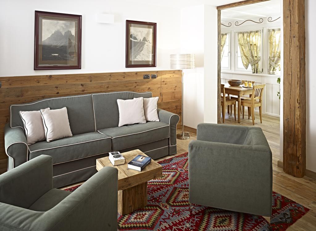 Ciasa Mancin Suite-Apartments Moena Room photo